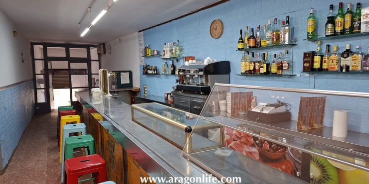 Bar y vivienda de 174m2. Opcional licencia de estanco (40.000€). Vilalba dels Arcs. 68.000€