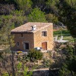 Finca de 37.420m2 + casa de 66m2. Caseres (Tarragona). 59.000€