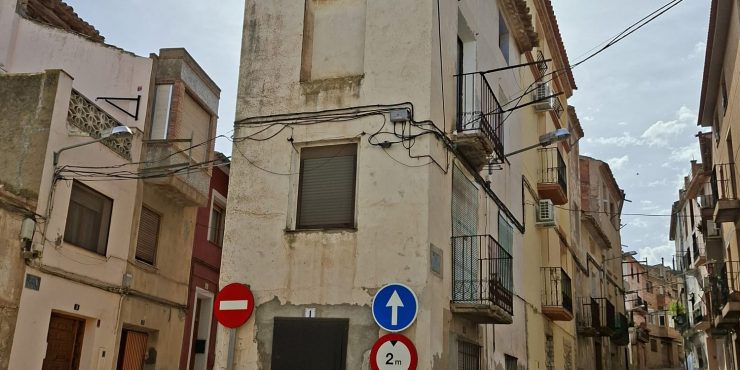 Casa de 96m2. Fabara. 18.000€