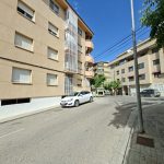 Piso de 100m2 + párking de 25m2 + trastero de 13m2. Ascensor. Caspe. 98.000€